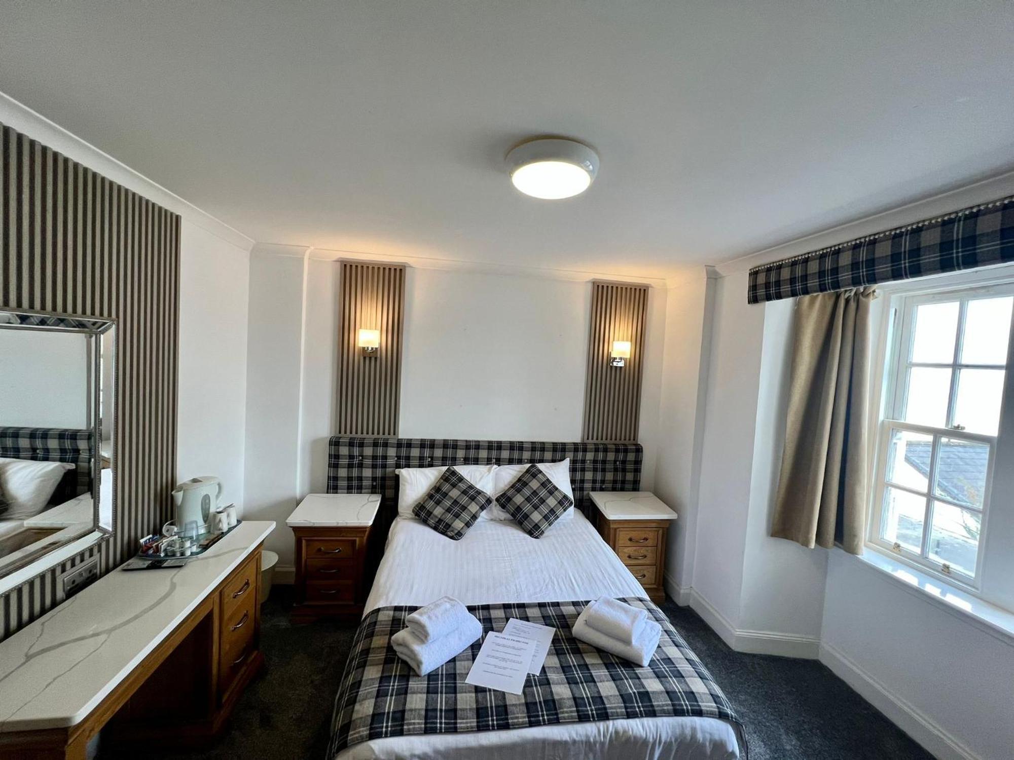 The Grey Gull Hotel Ardrishaig Buitenkant foto